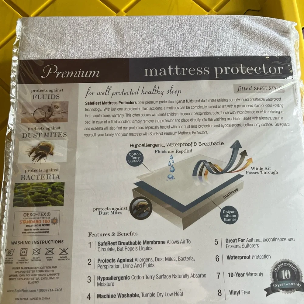 SafeRest White Premium Mattress Protector